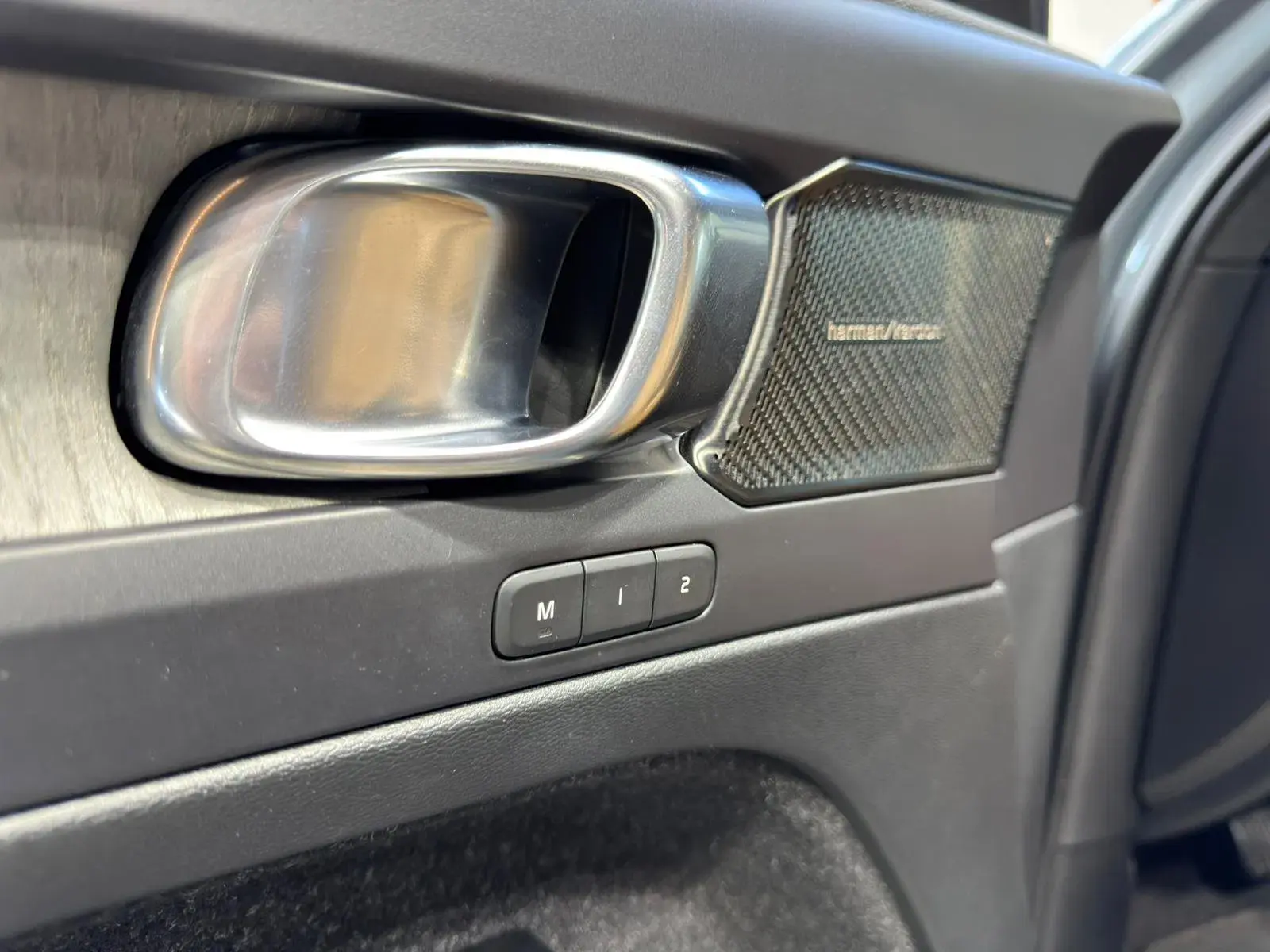 Volvo XC 40 1.5 T5 PHEV Inscription 4