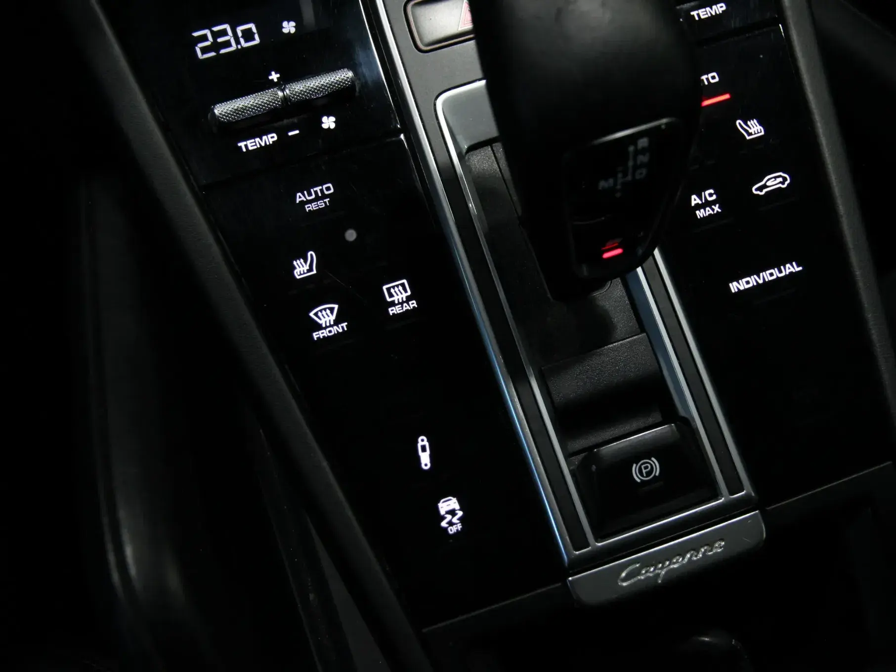 Porsche Cayenne E-Hybrid Platinum Edition 10