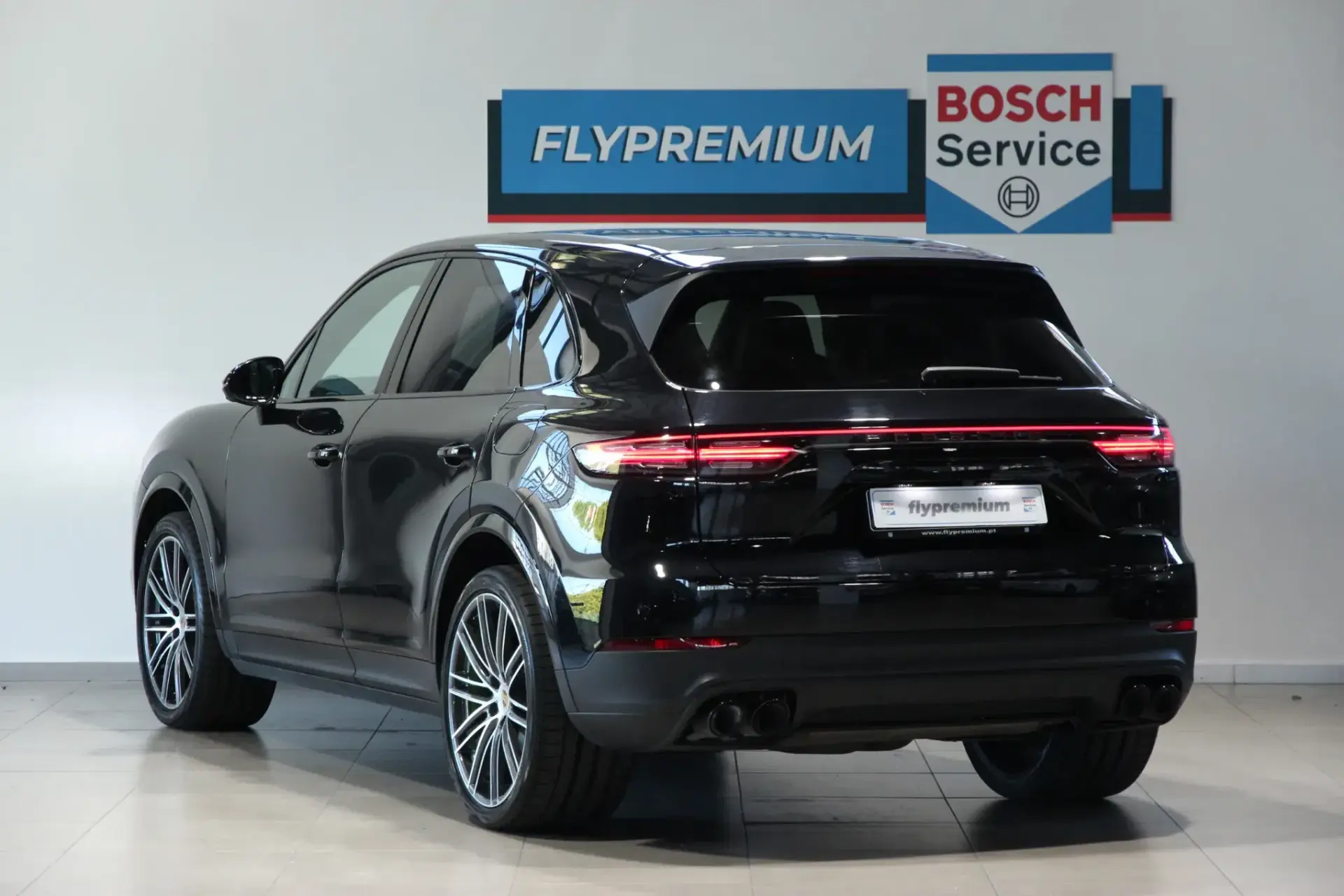 Porsche Cayenne E-Hybrid Platinum Edition 34