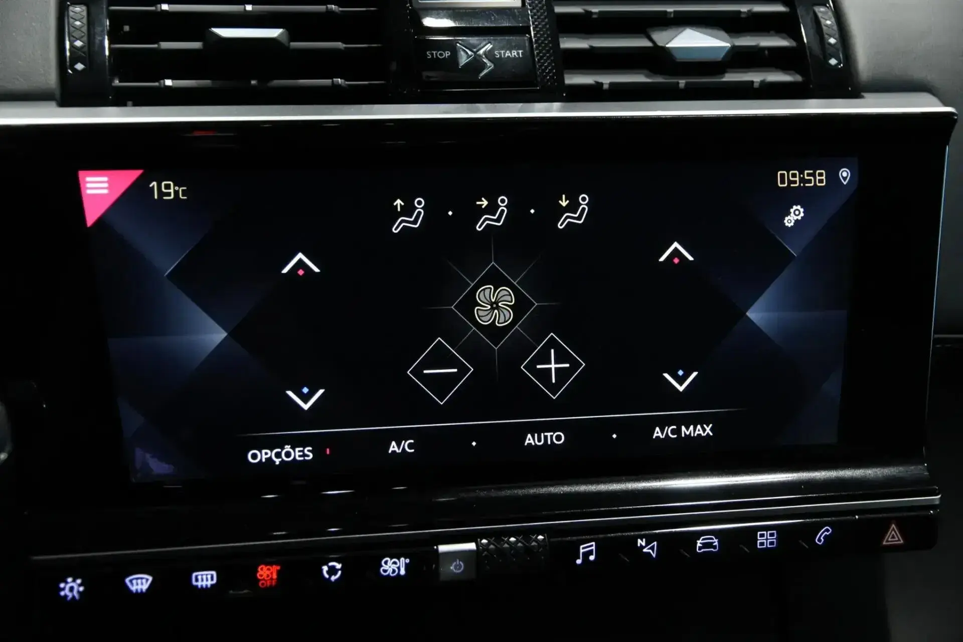DS DS7 Crossback 1.5 BlueHDi So Chic 15