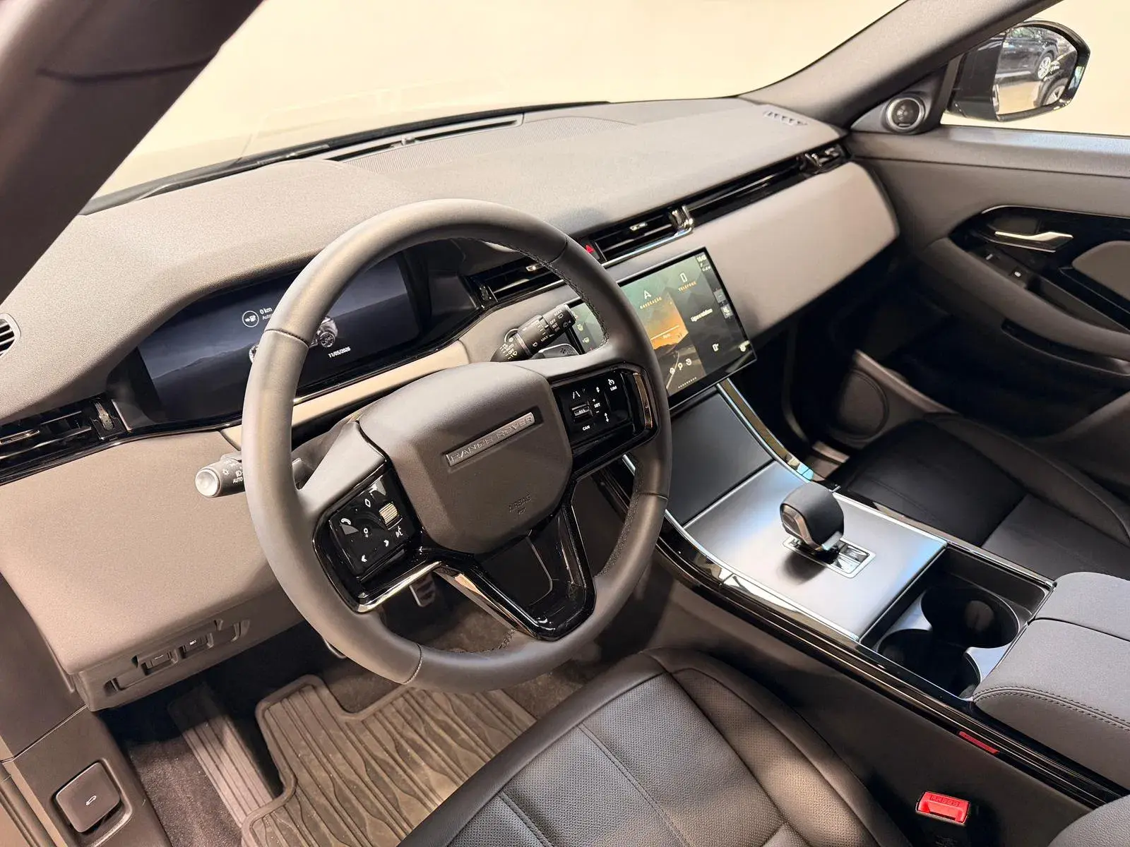 Land Rover Range Rover Evoque 1.5 P300e AWD S Auto 45