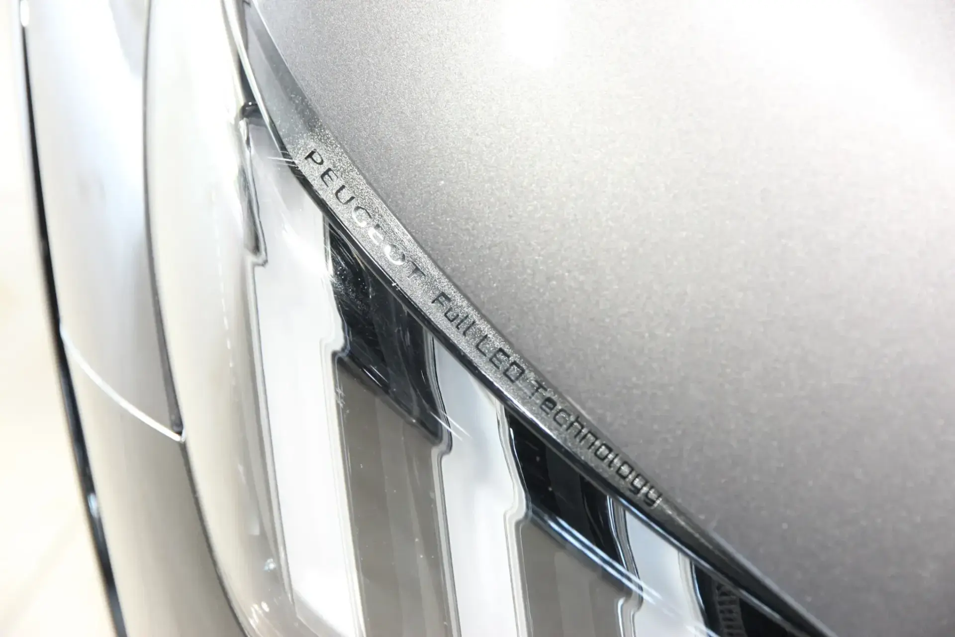 Peugeot 208 1.2 PureTech GT Line 28