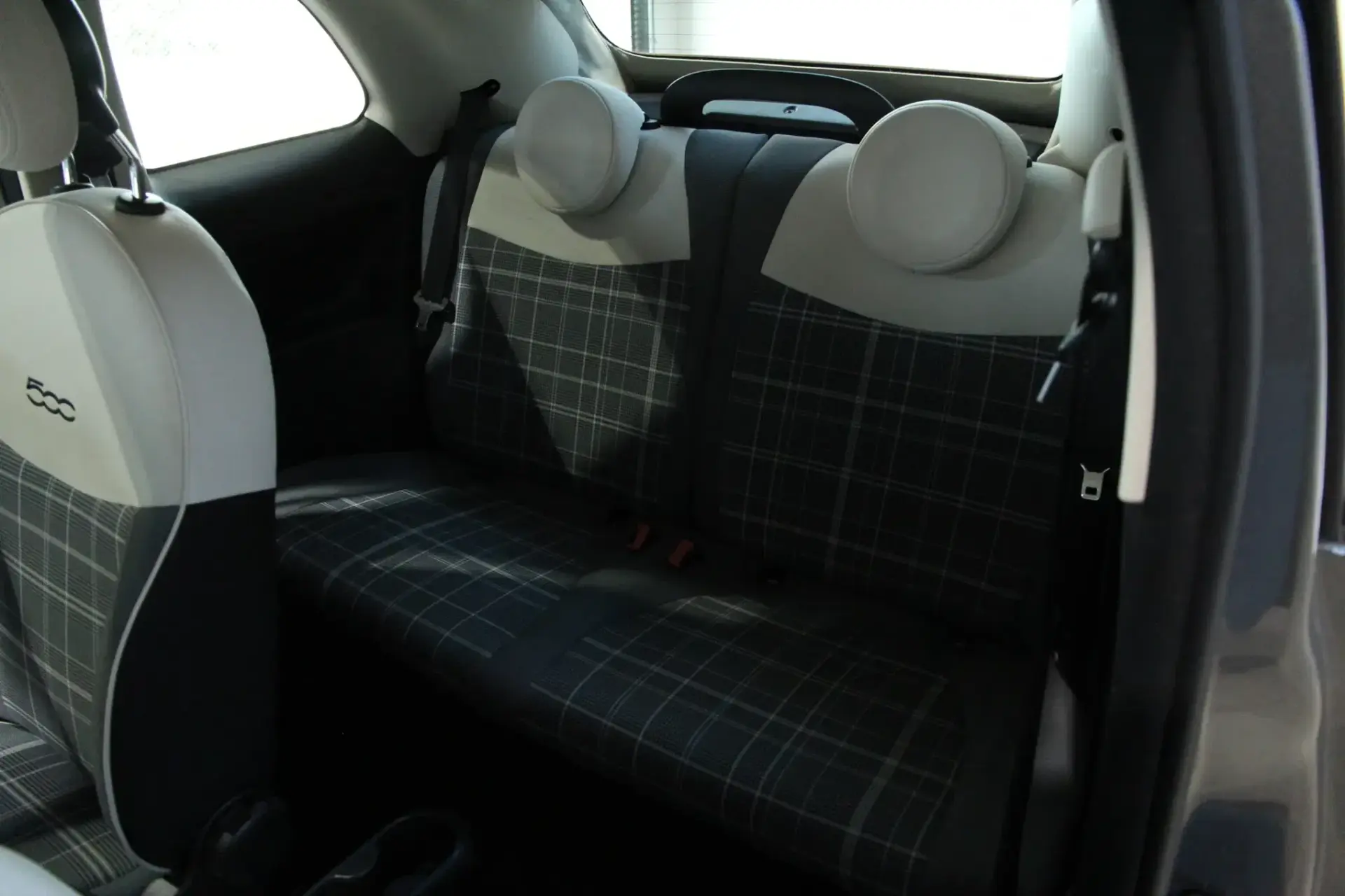 Fiat 500C 1.0 Hybrid Lounge 11