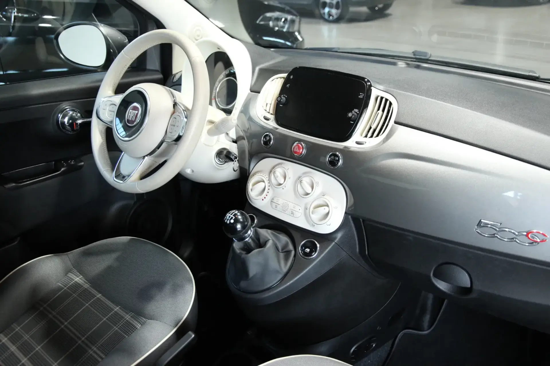 Fiat 500C 1.0 Hybrid Lounge 21