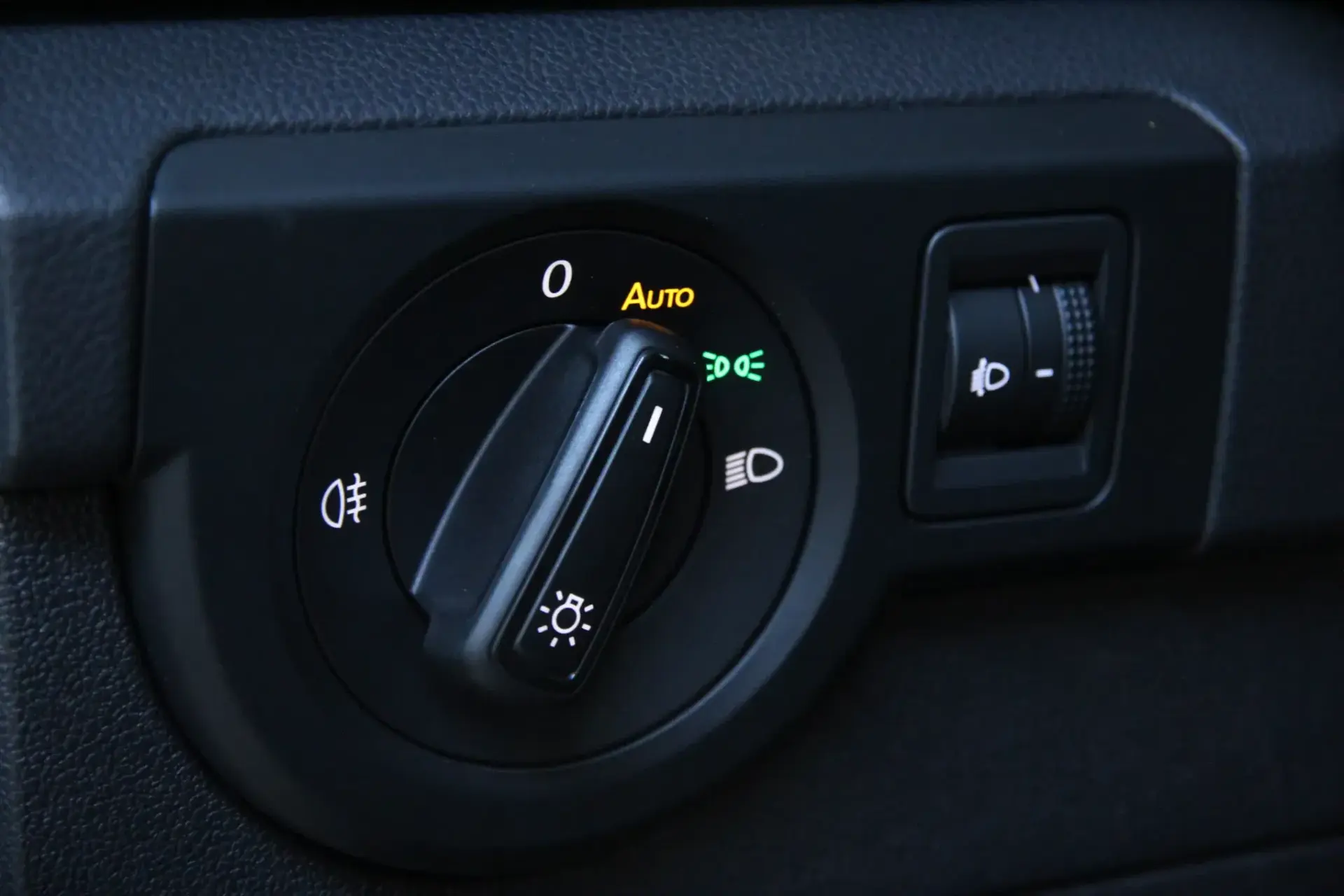 Volkswagen T-Cross 1.0 TSI Urban 9