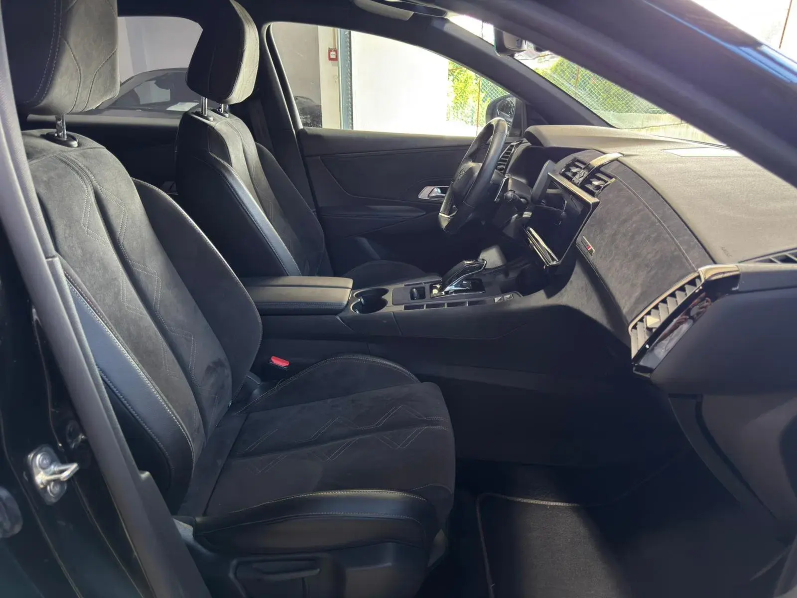 DS DS7 Crossback E-Tense Performance Line EAT8 4