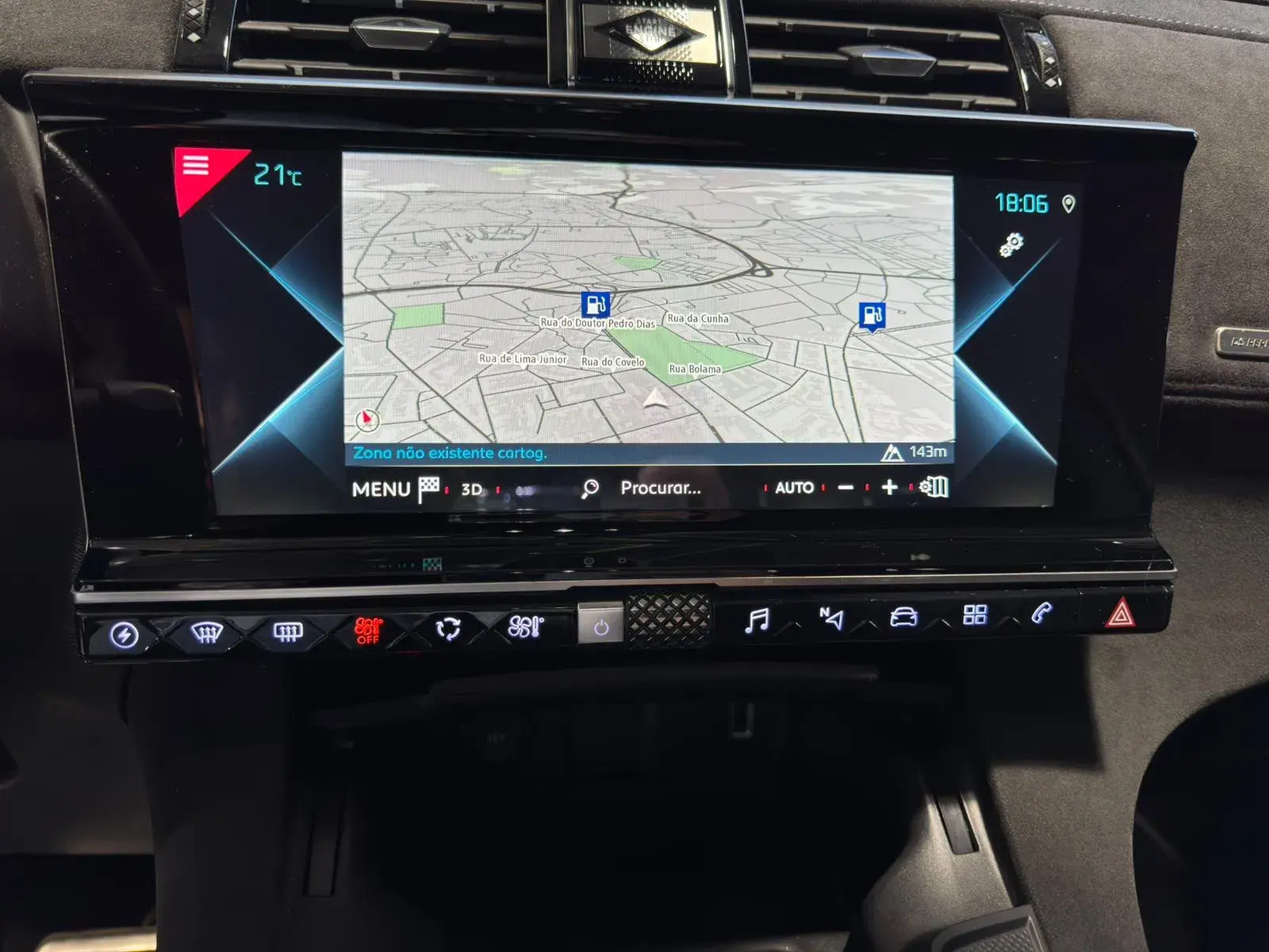 DS DS7 Crossback E-Tense Performance Line EAT8 19