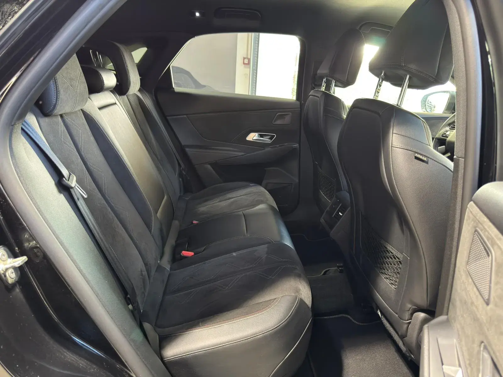 DS DS7 Crossback E-Tense Performance Line EAT8 26