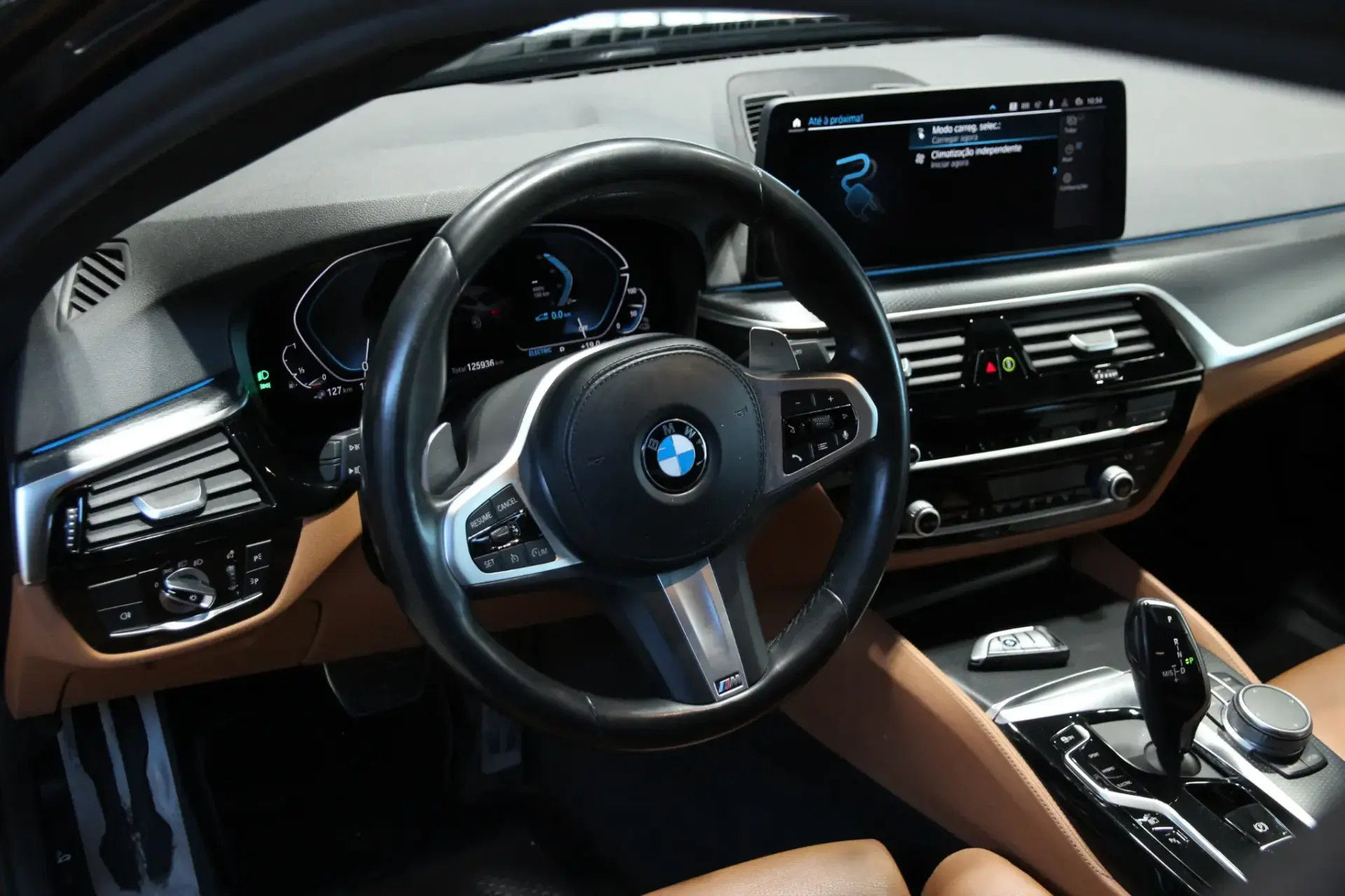 BMW 530 e Pack M 6
