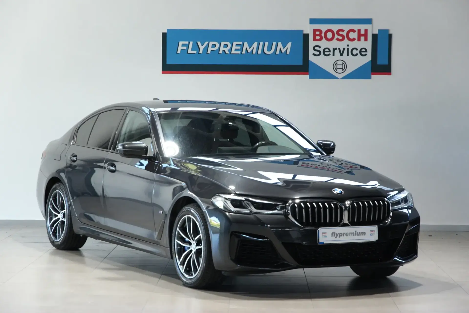 BMW 530 e Pack M 12