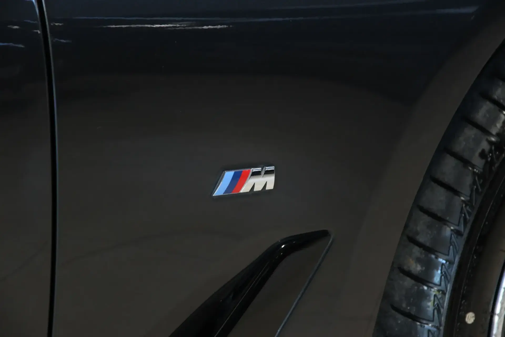 BMW 530 e Pack M 37