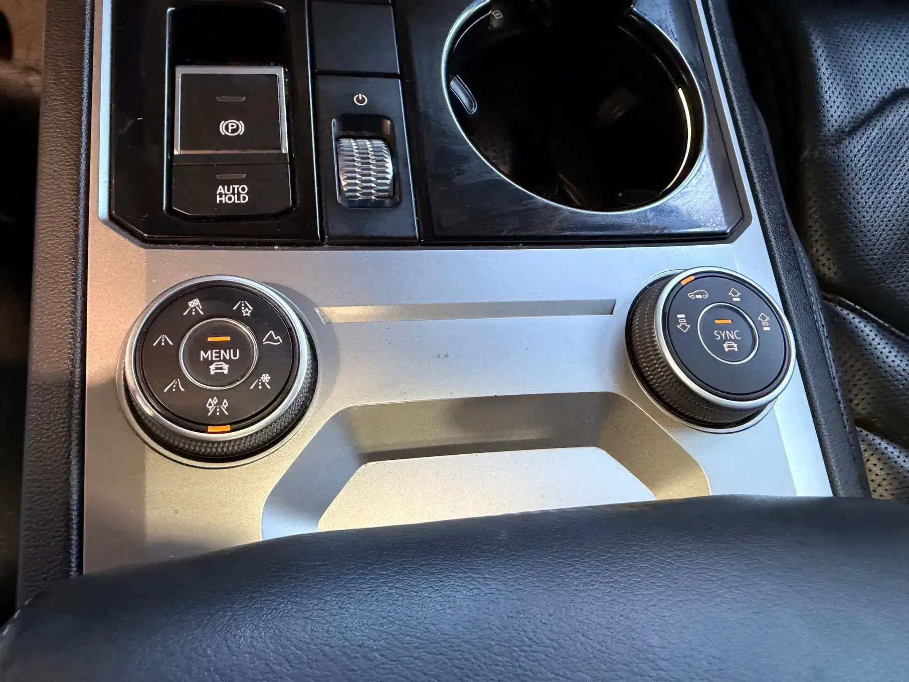 Volkswagen Touareg 3.0 TDI V6 R-Line 19