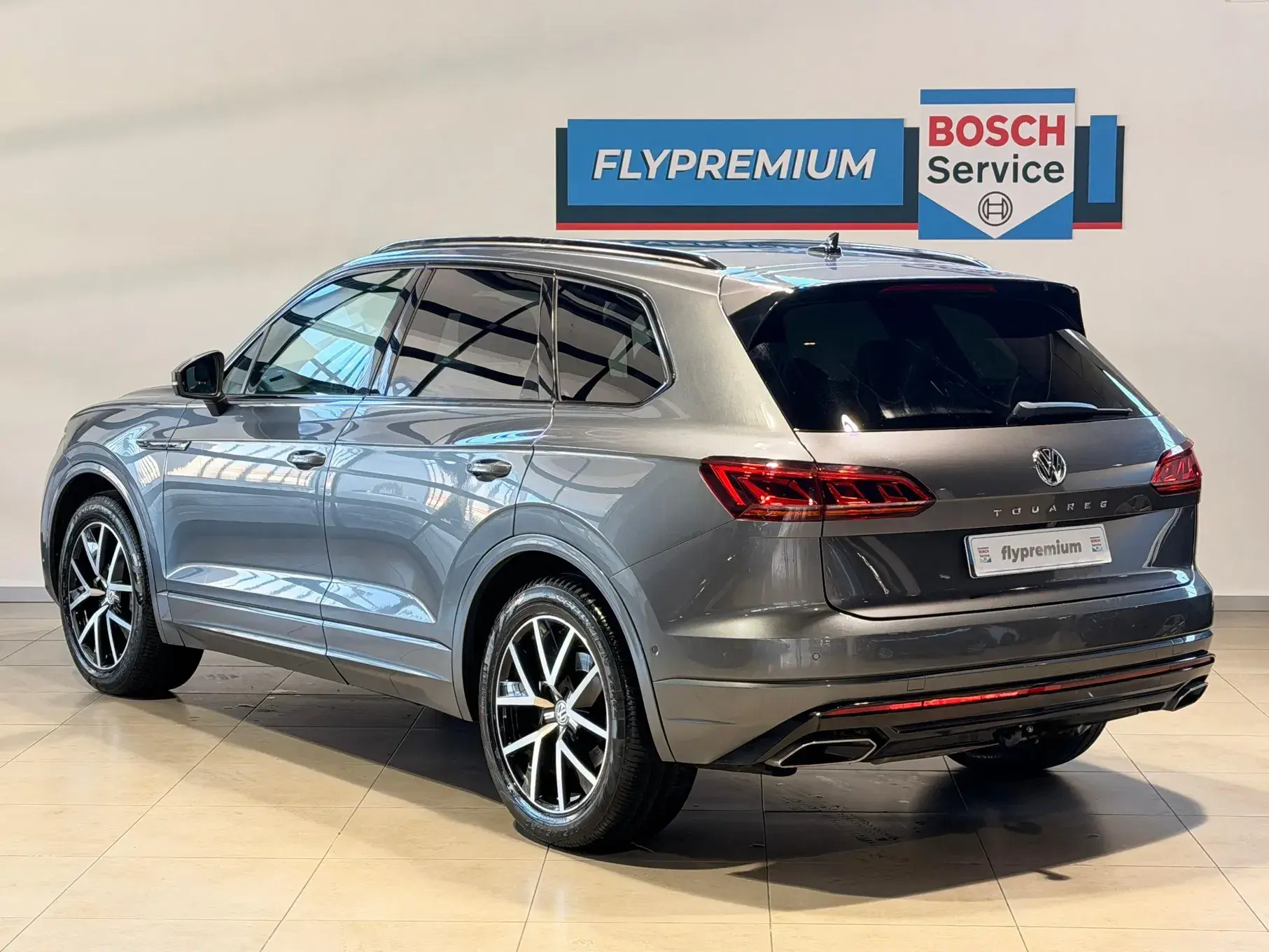 Volkswagen Touareg 3.0 TDI V6 R-Line 34