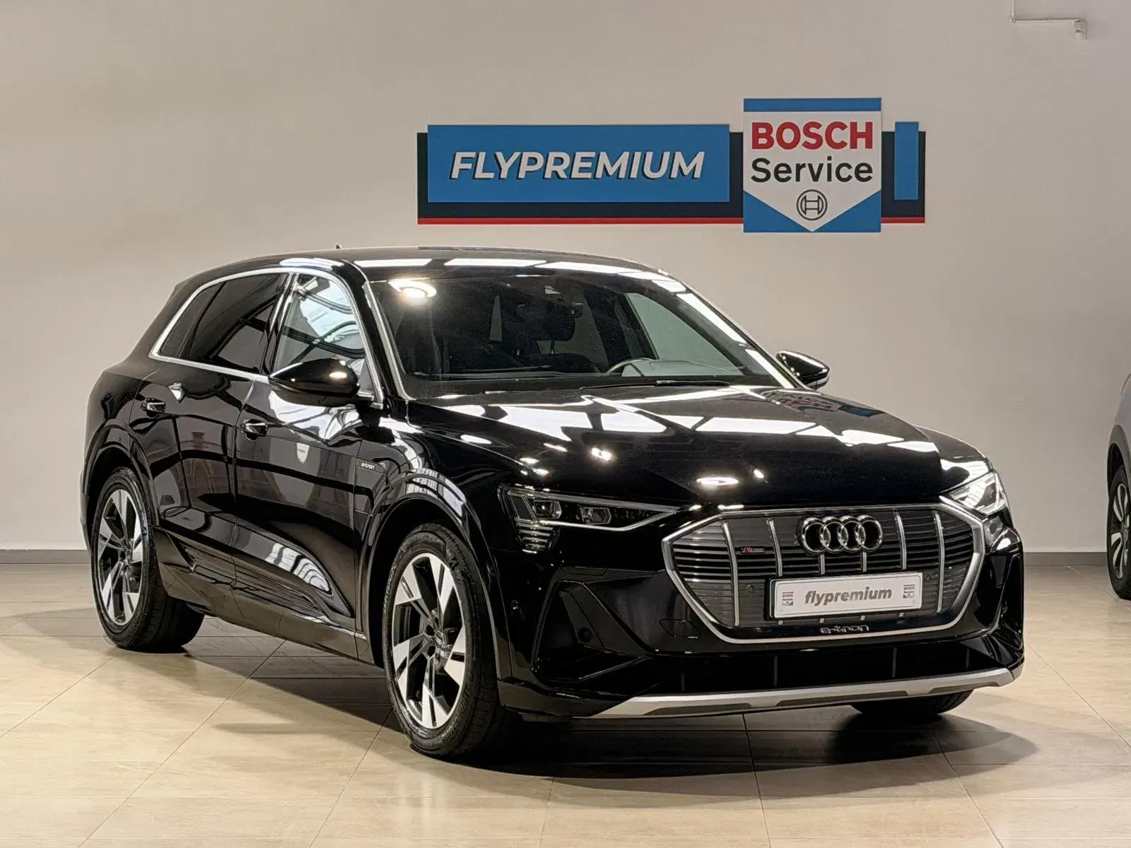 Audi e-tron 55 quattro S line 1