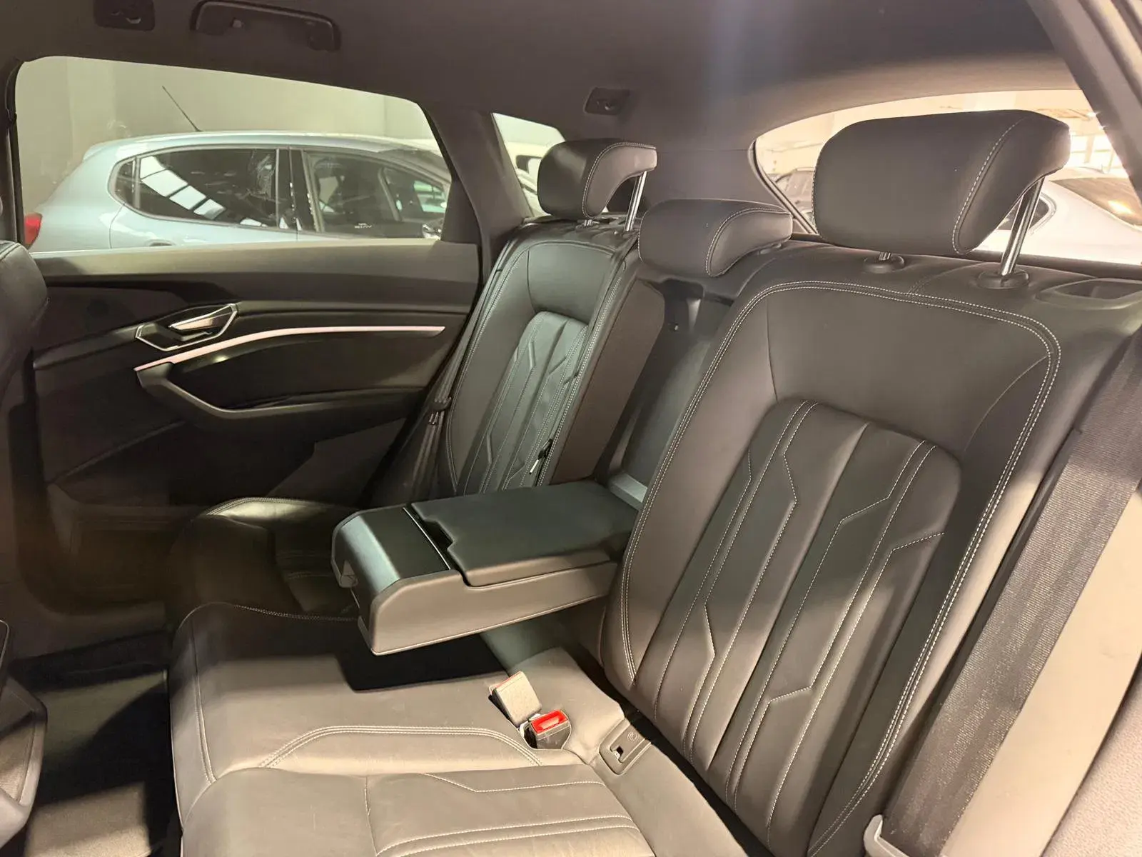 Audi e-tron 55 quattro S line 9