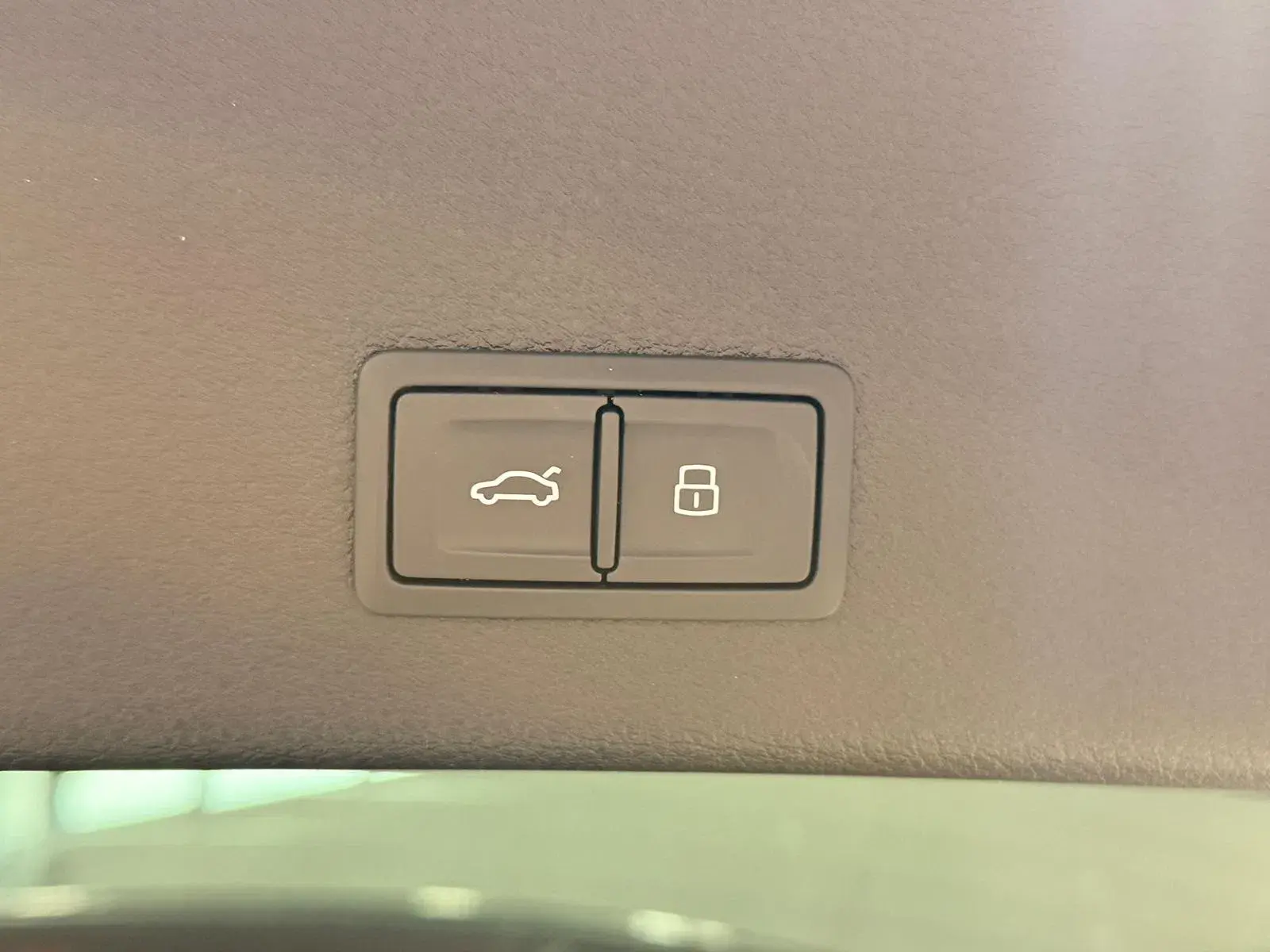 Audi e-tron 55 quattro S line 11