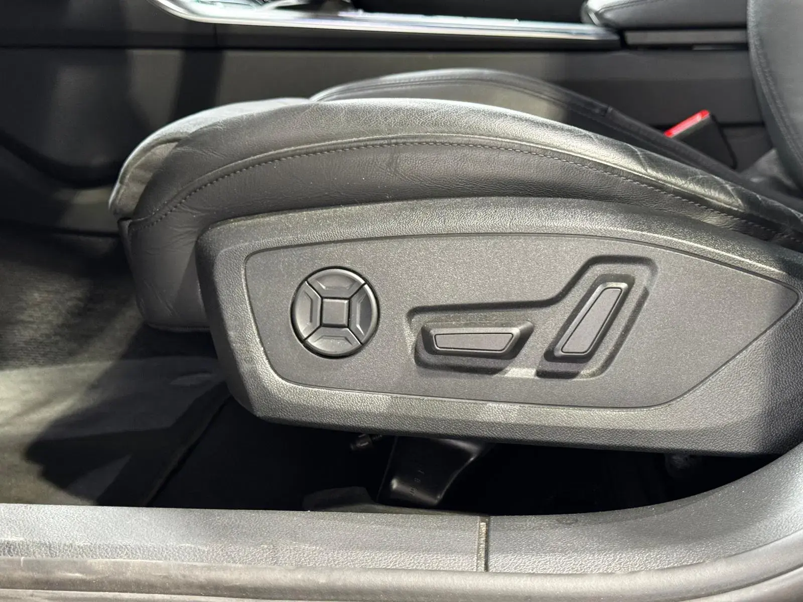 Audi A6 Avant 40 TDI Design S tronic 6