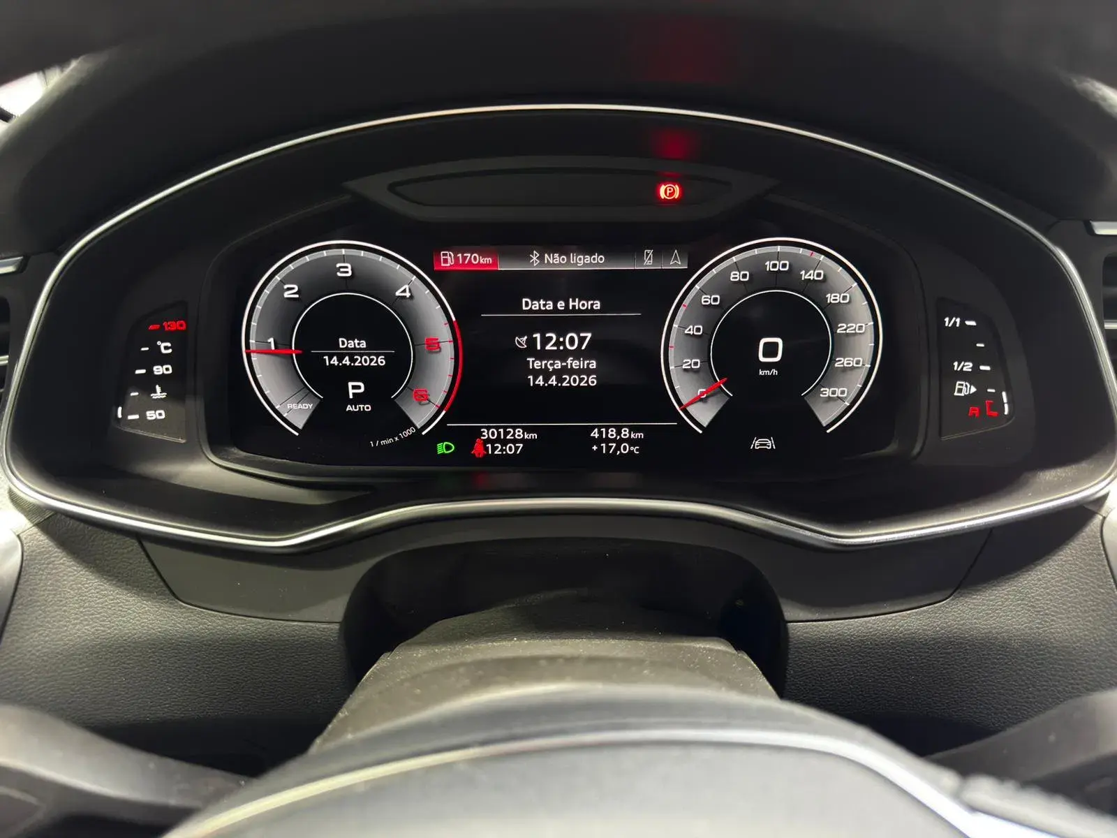 Audi A6 Avant 40 TDI Design S tronic 17