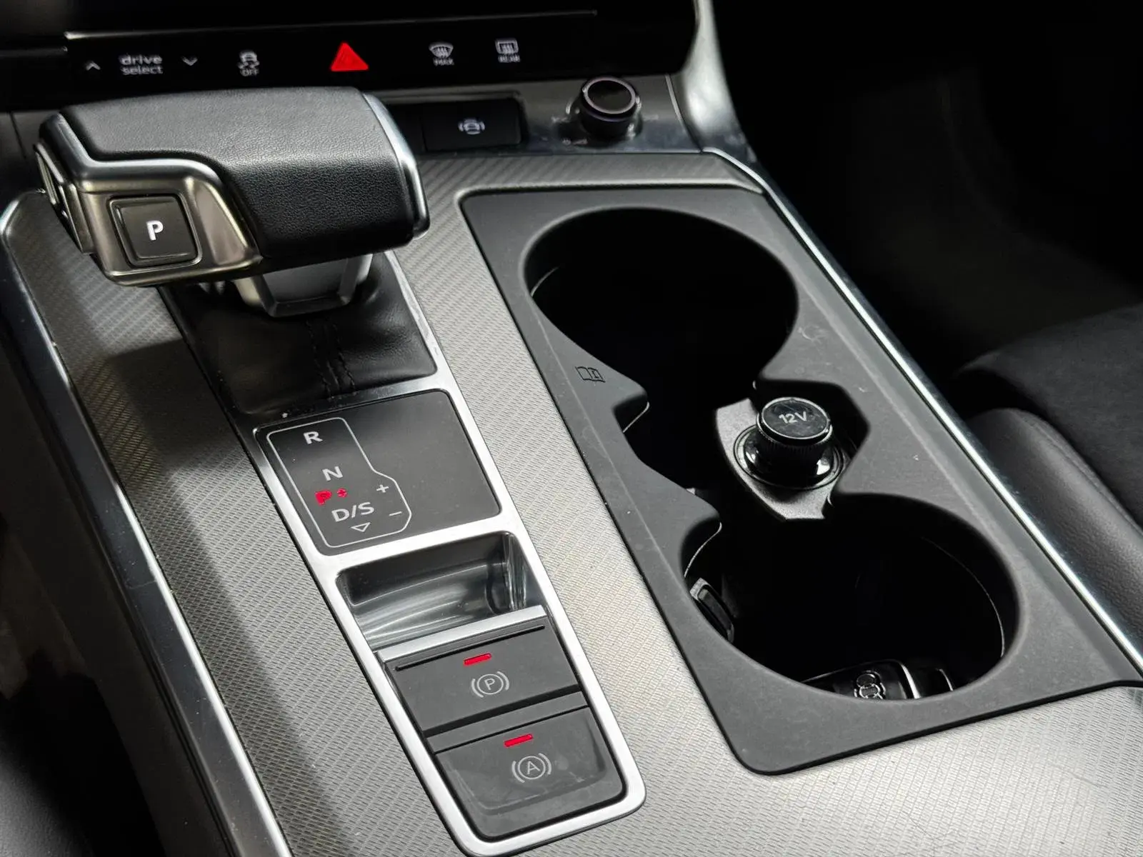 Audi A6 Avant 40 TDI Design S tronic 27