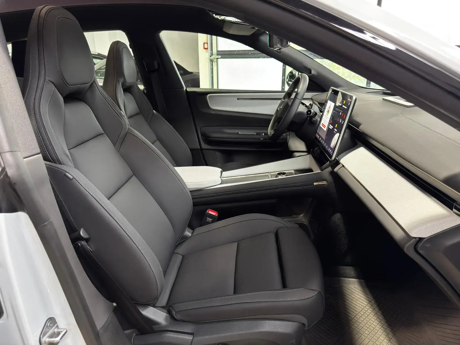 Polestar 4 Long Range 100 kWh Single Motor Plus 6