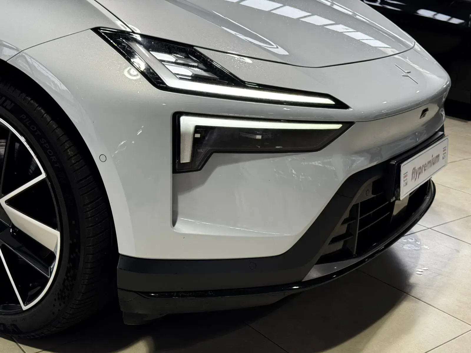 Polestar 4 Long Range 100 kWh Single Motor Plus 34