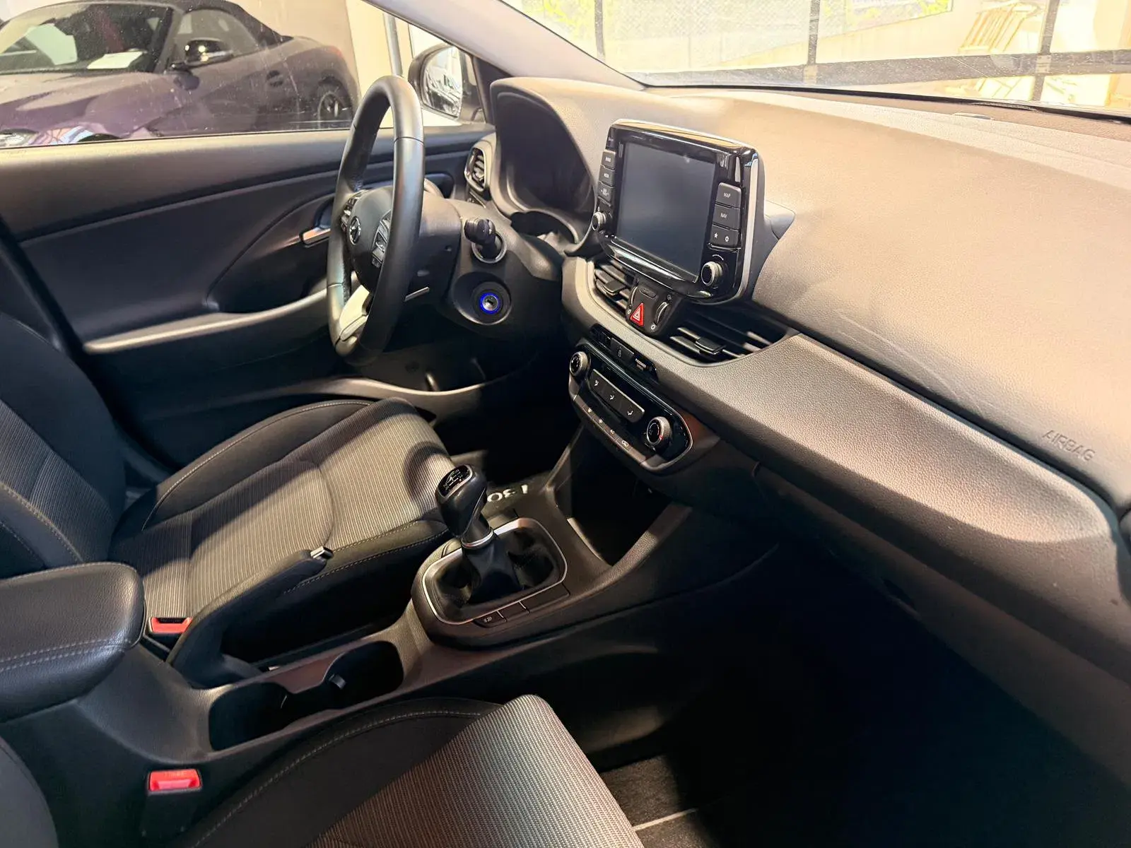 Hyundai i30 1.6 CRDI Comfort+Navi 2