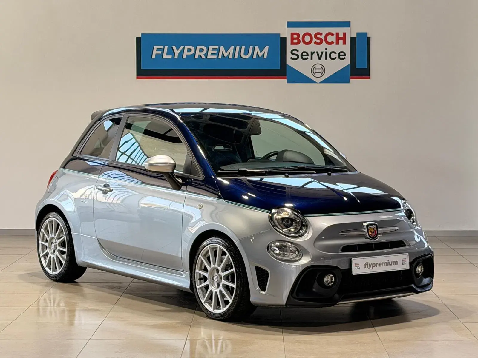 Abarth 695 1.4 T-Jet Rivale MTA 1