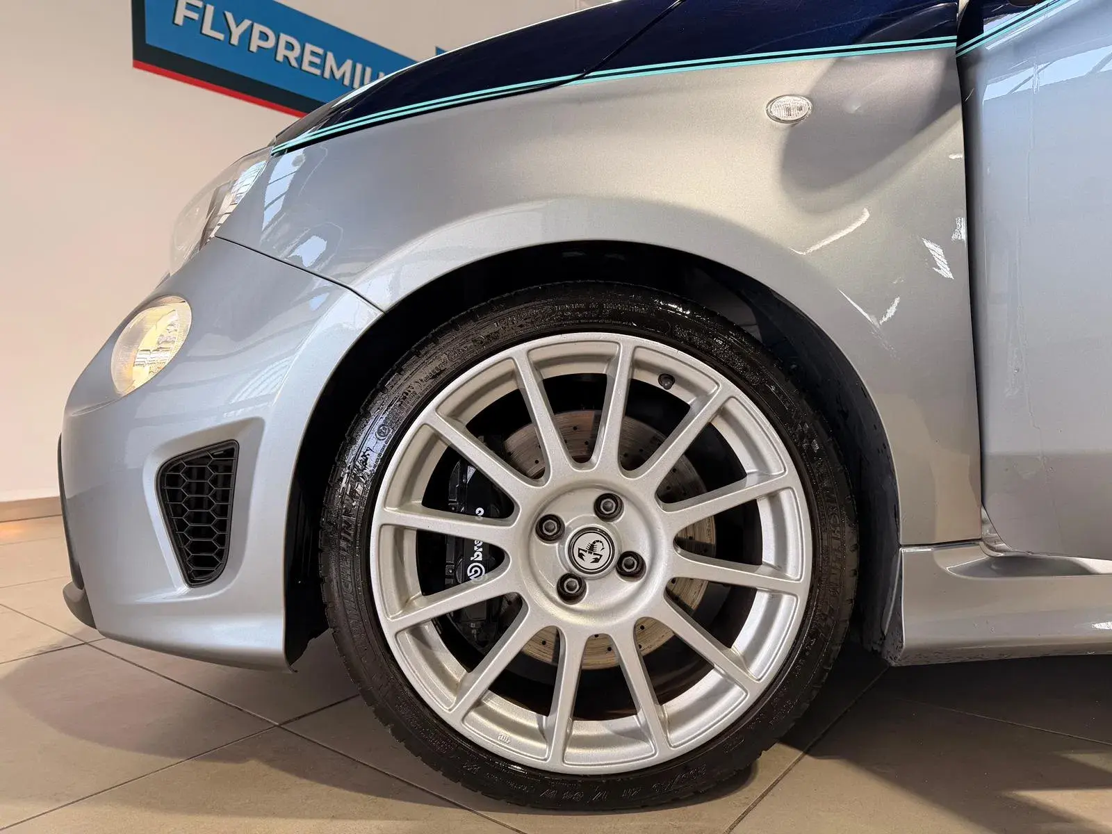 Abarth 695 1.4 T-Jet Rivale MTA 35