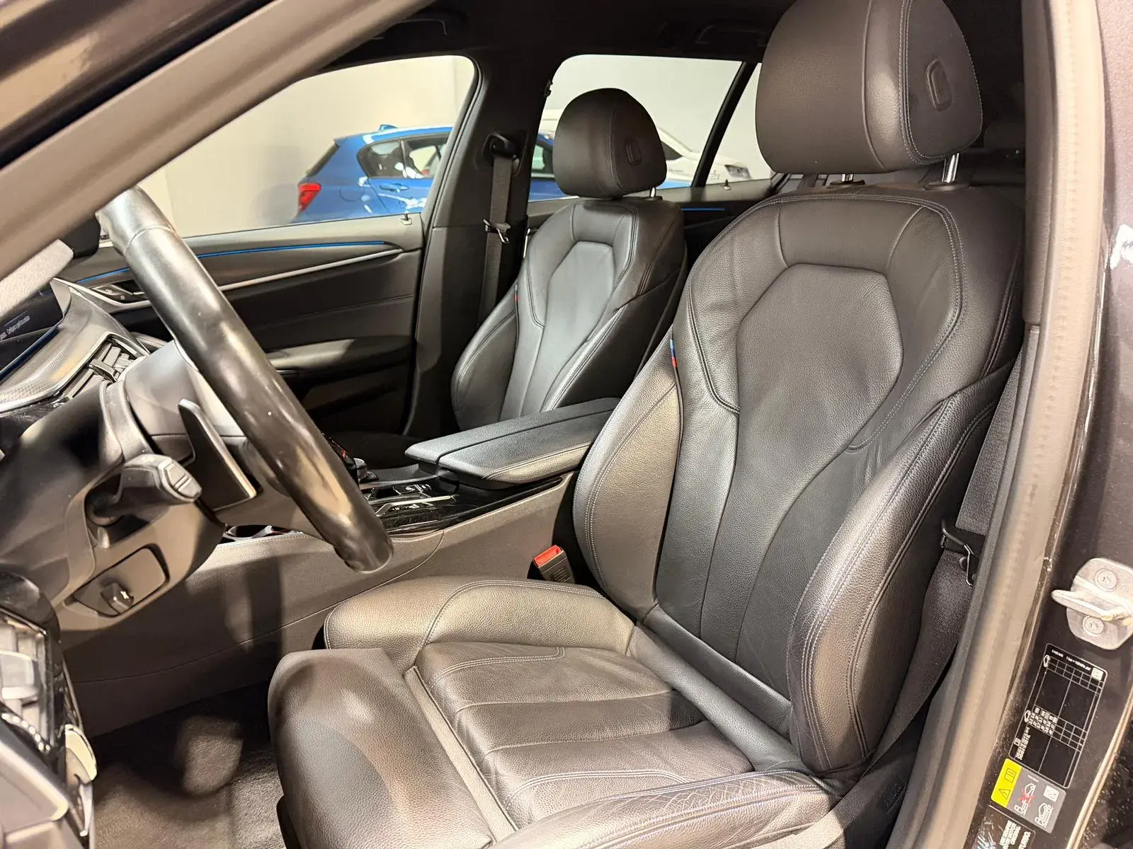 BMW 530 e Pack Desportivo M 2