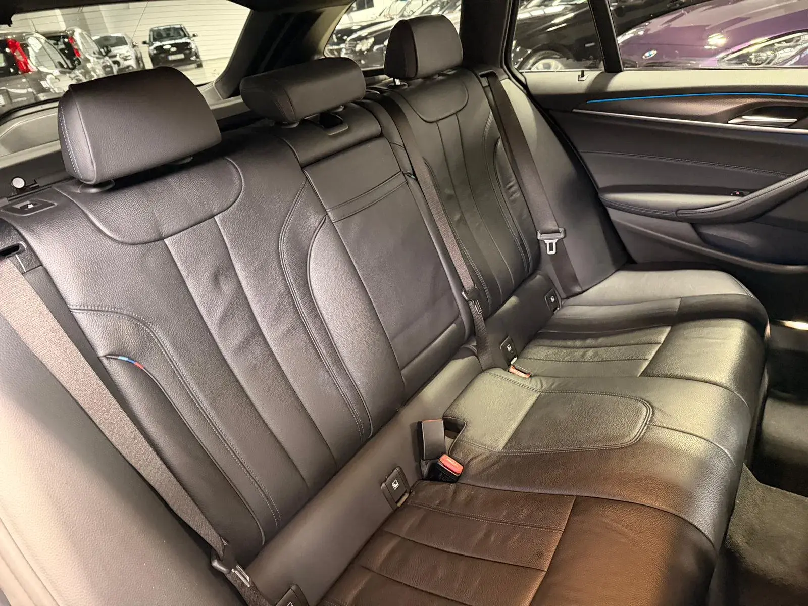 BMW 530 e Pack Desportivo M 7