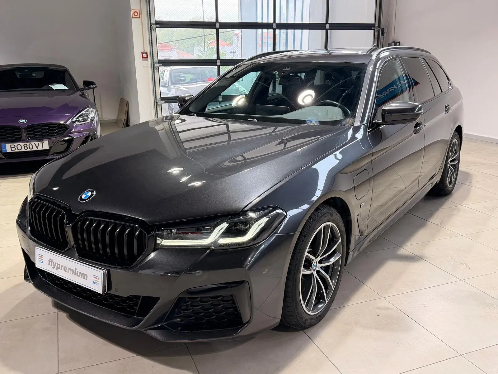 BMW 530 e Pack Desportivo M 23