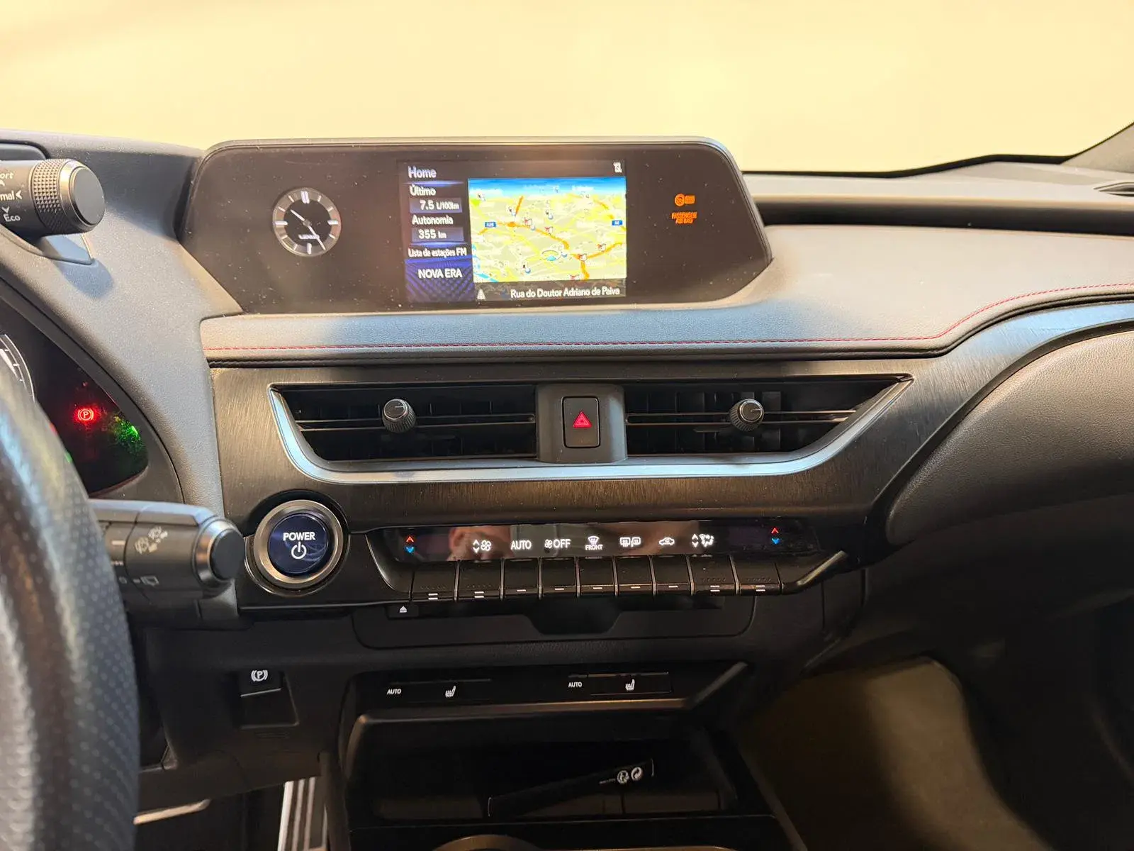 Lexus UX 250h F Sport 18