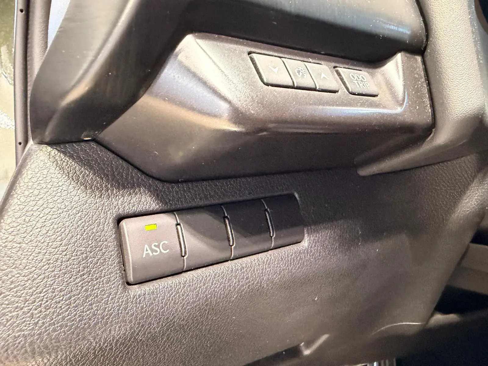 Lexus UX 250h F Sport 32
