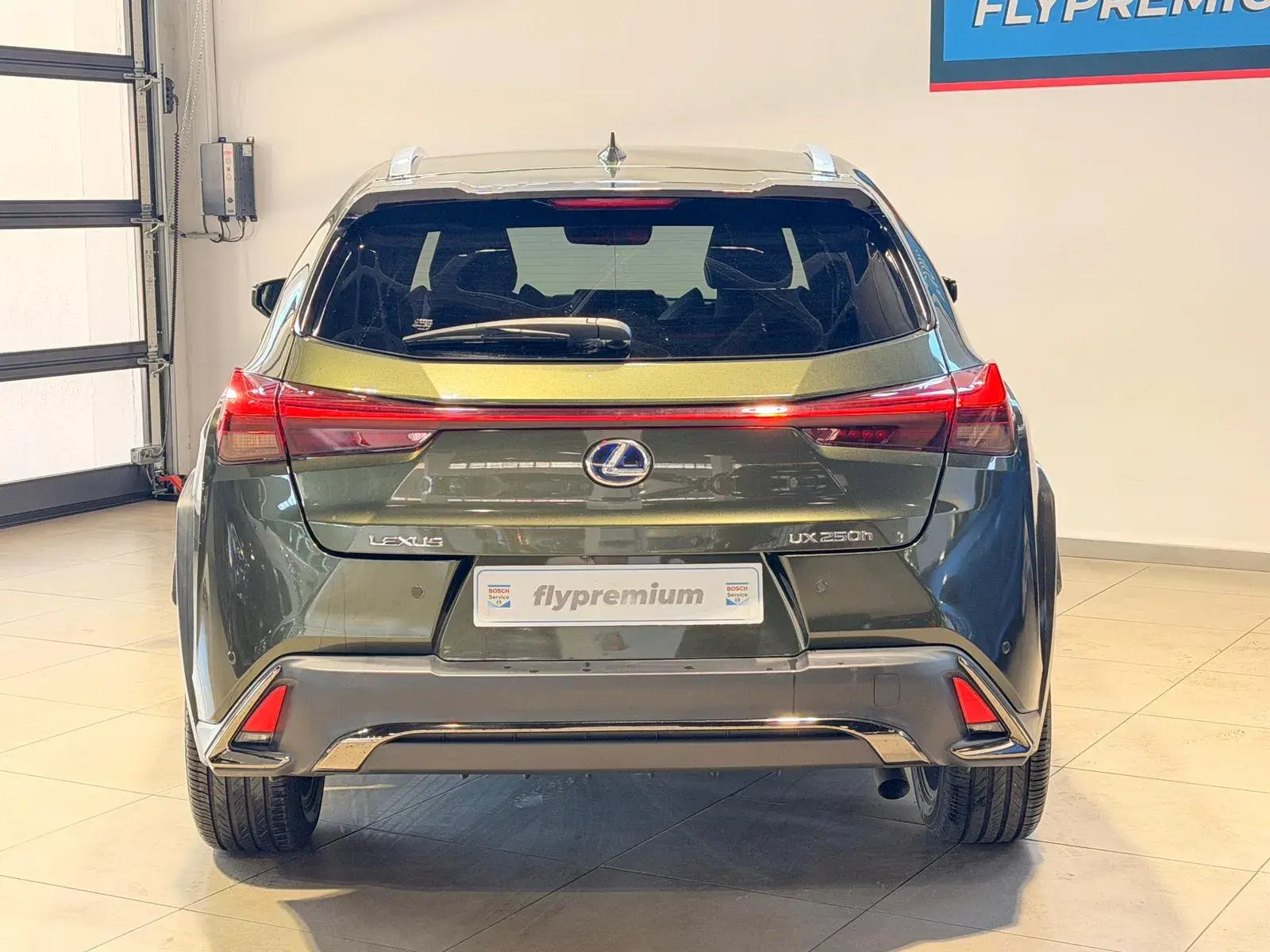 Lexus UX 250h F Sport 37