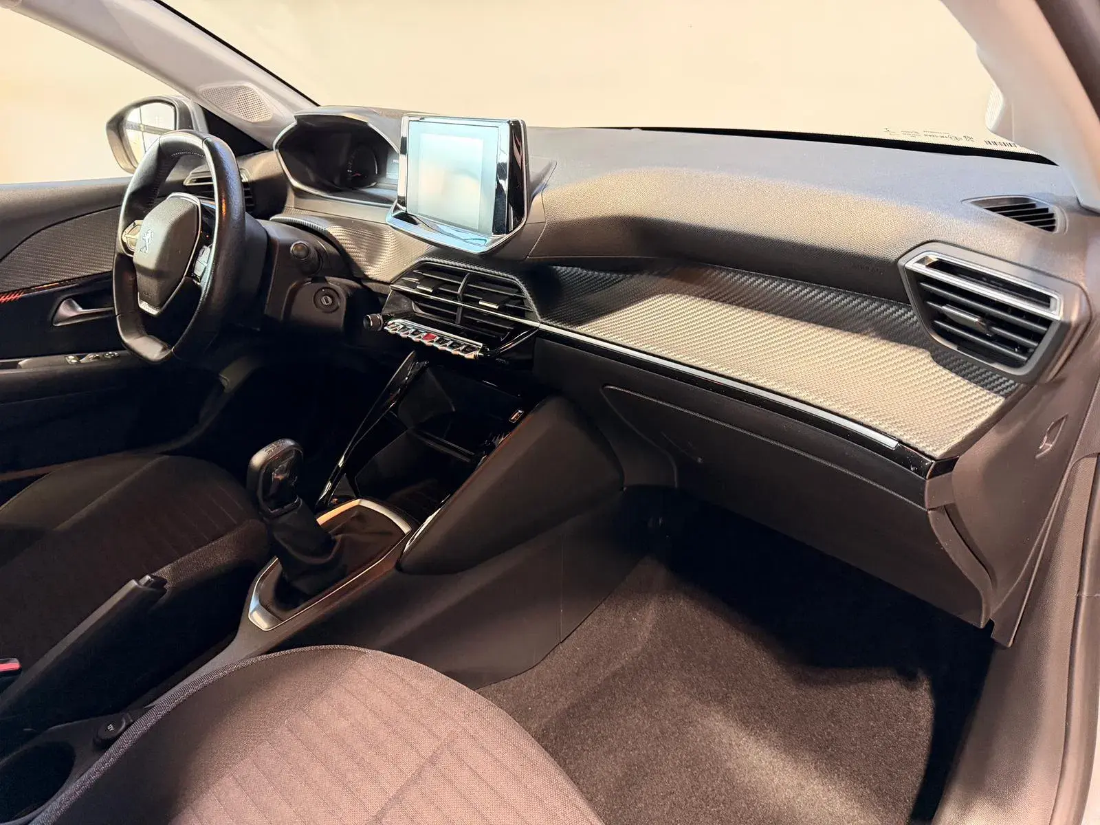 Peugeot 208 1.2 PureTech Active 5