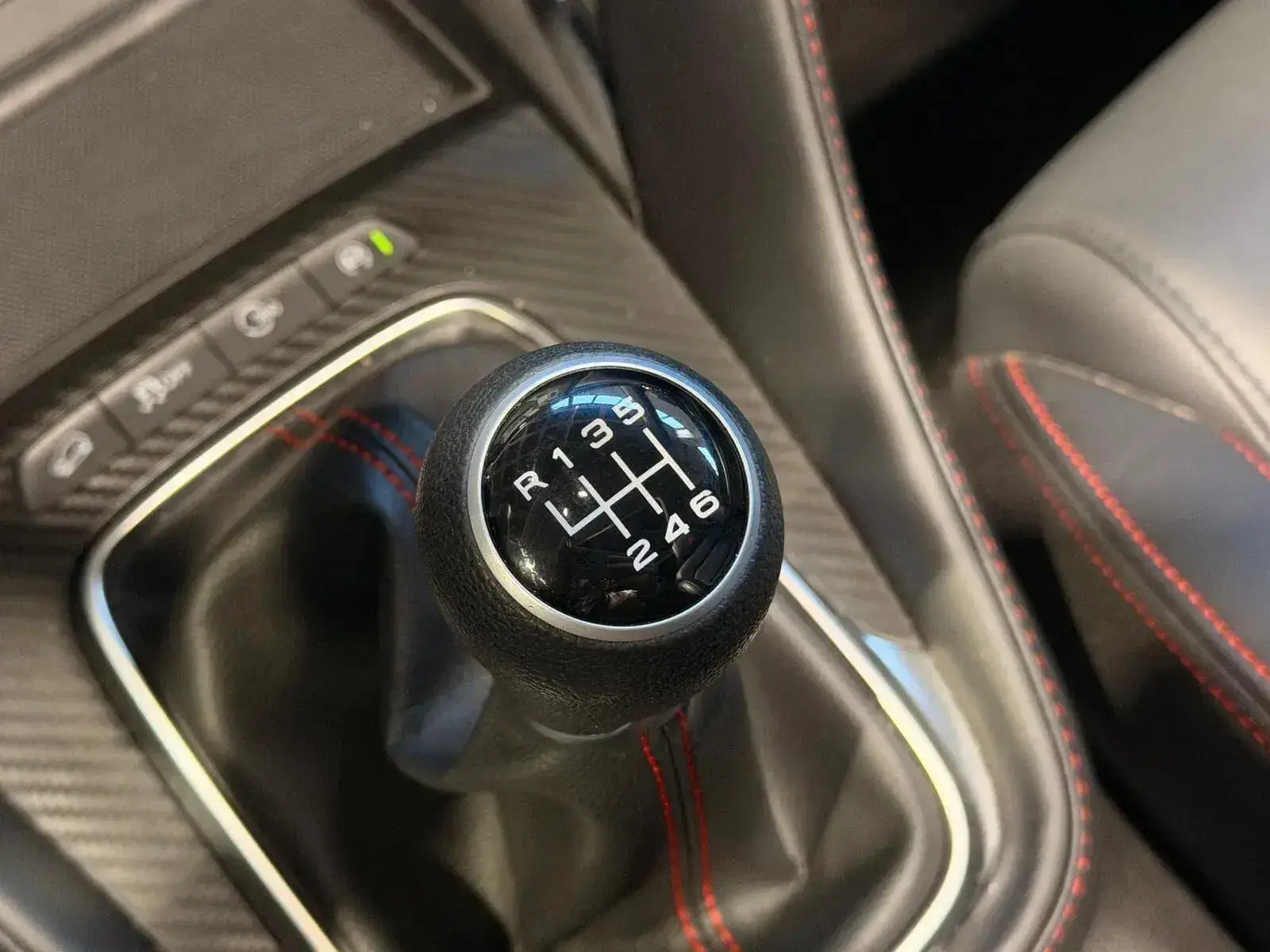 MG ZS 1.0 T-GDI Luxury 13
