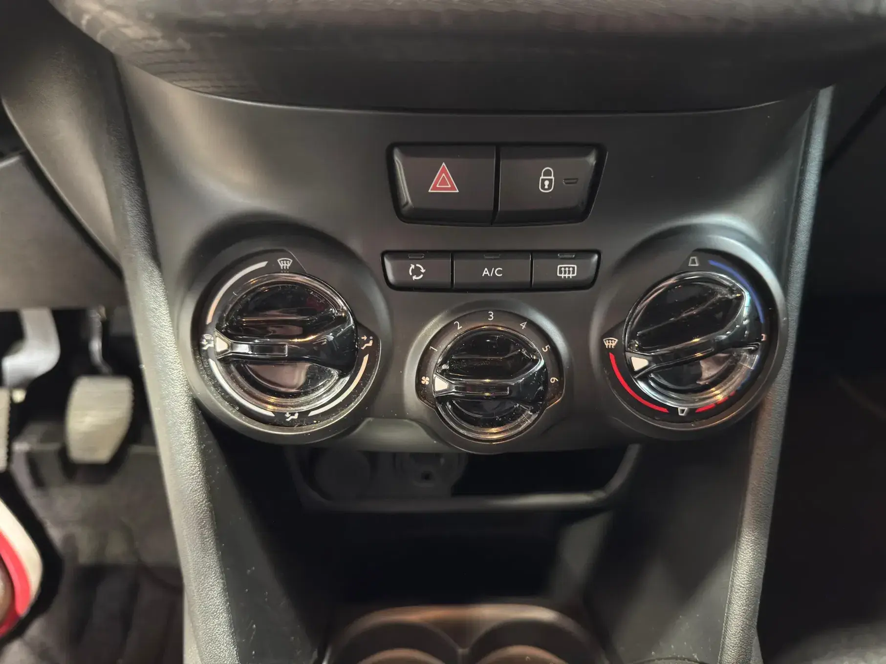 Peugeot 208 1.2 PureTech Style 19