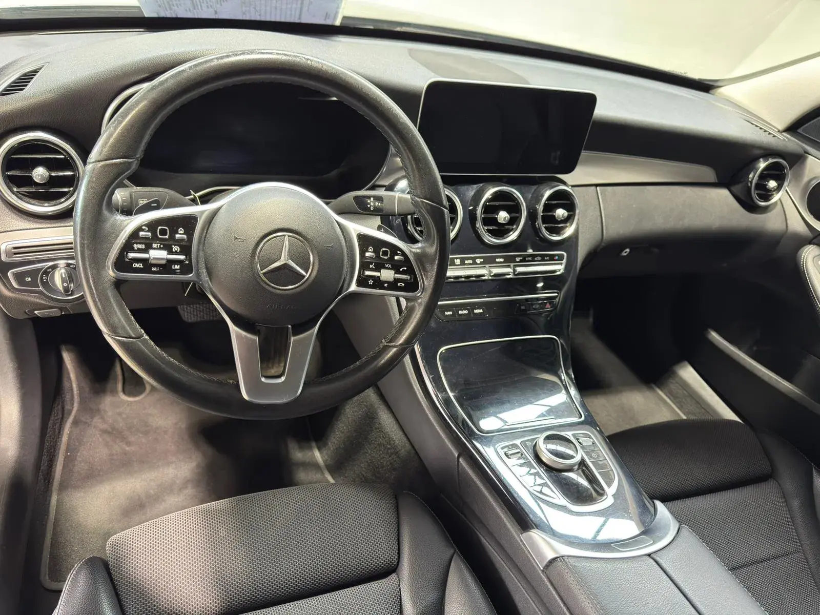 Mercedes-Benz C 220 d Avantgarde 5