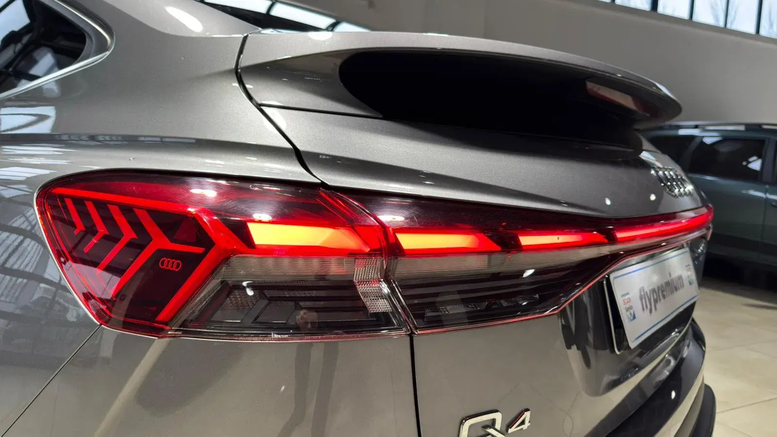 Audi Q4 Sportback e-tron Outro 3