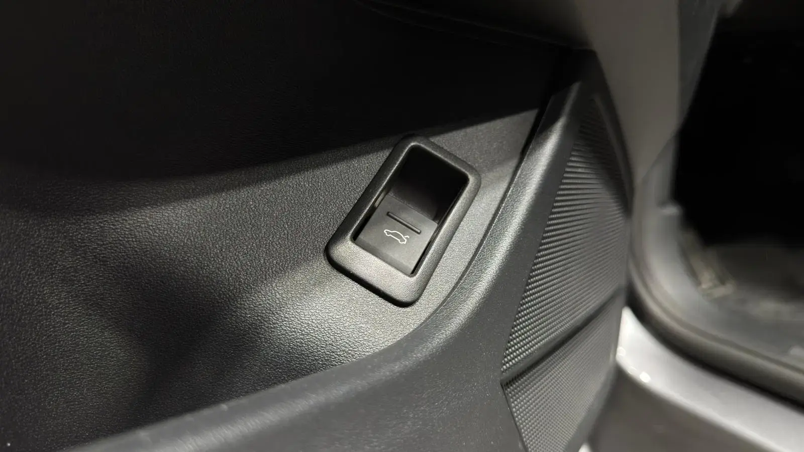 Audi Q4 Sportback e-tron Outro 7