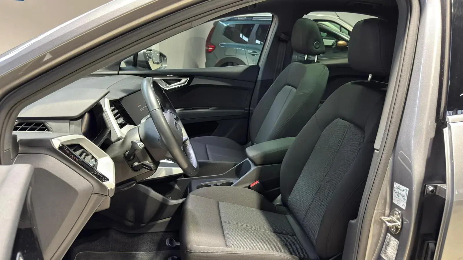 Audi Q4 Sportback e-tron Outro 9