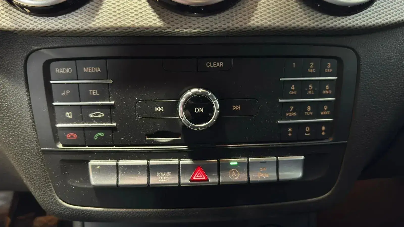 Mercedes-Benz B 180 d Urban 17