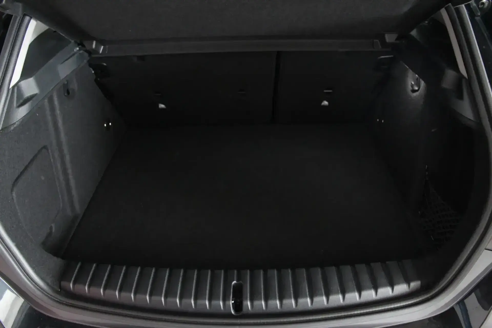 BMW 116 i Advantage 10