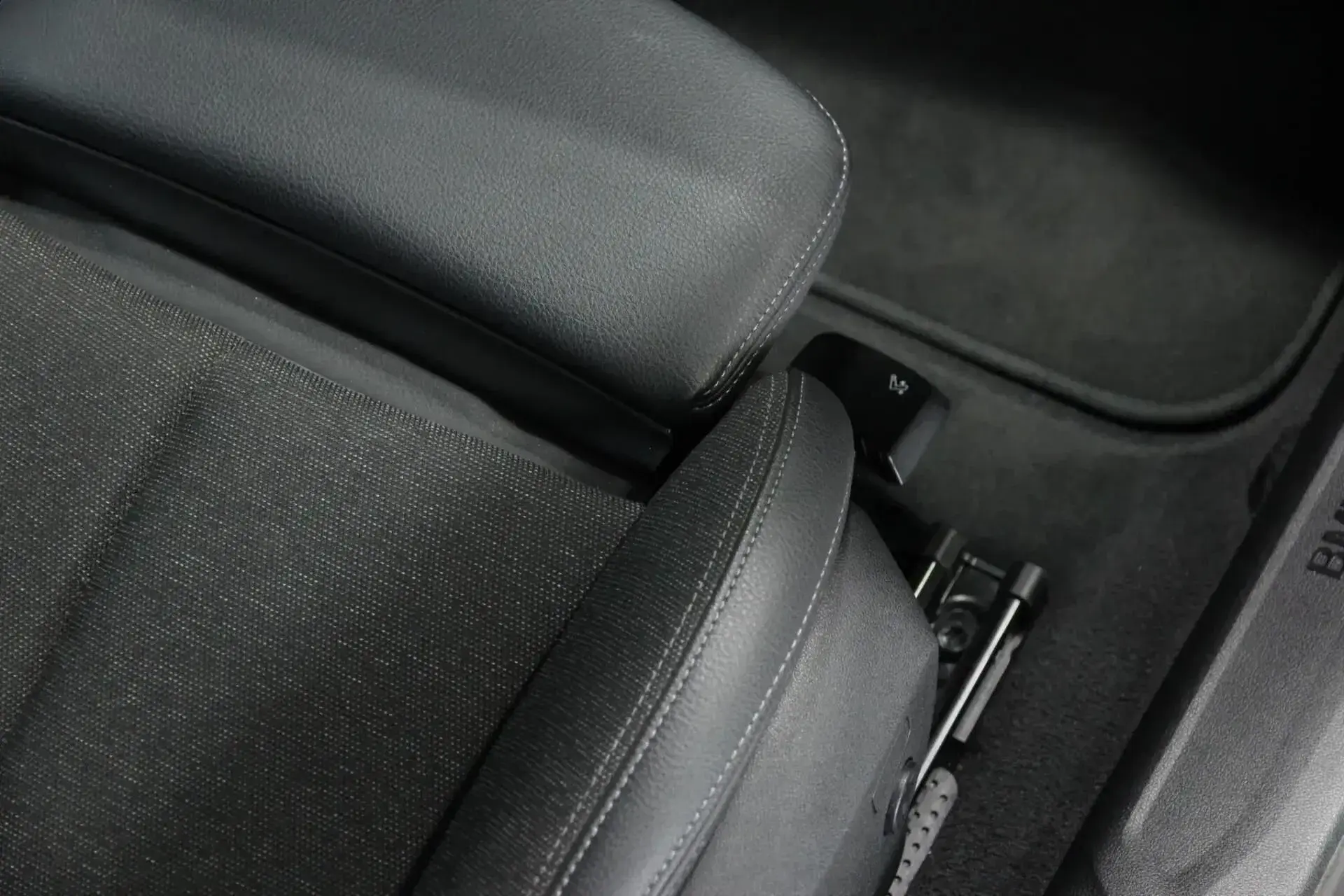 BMW 116 i Advantage 12