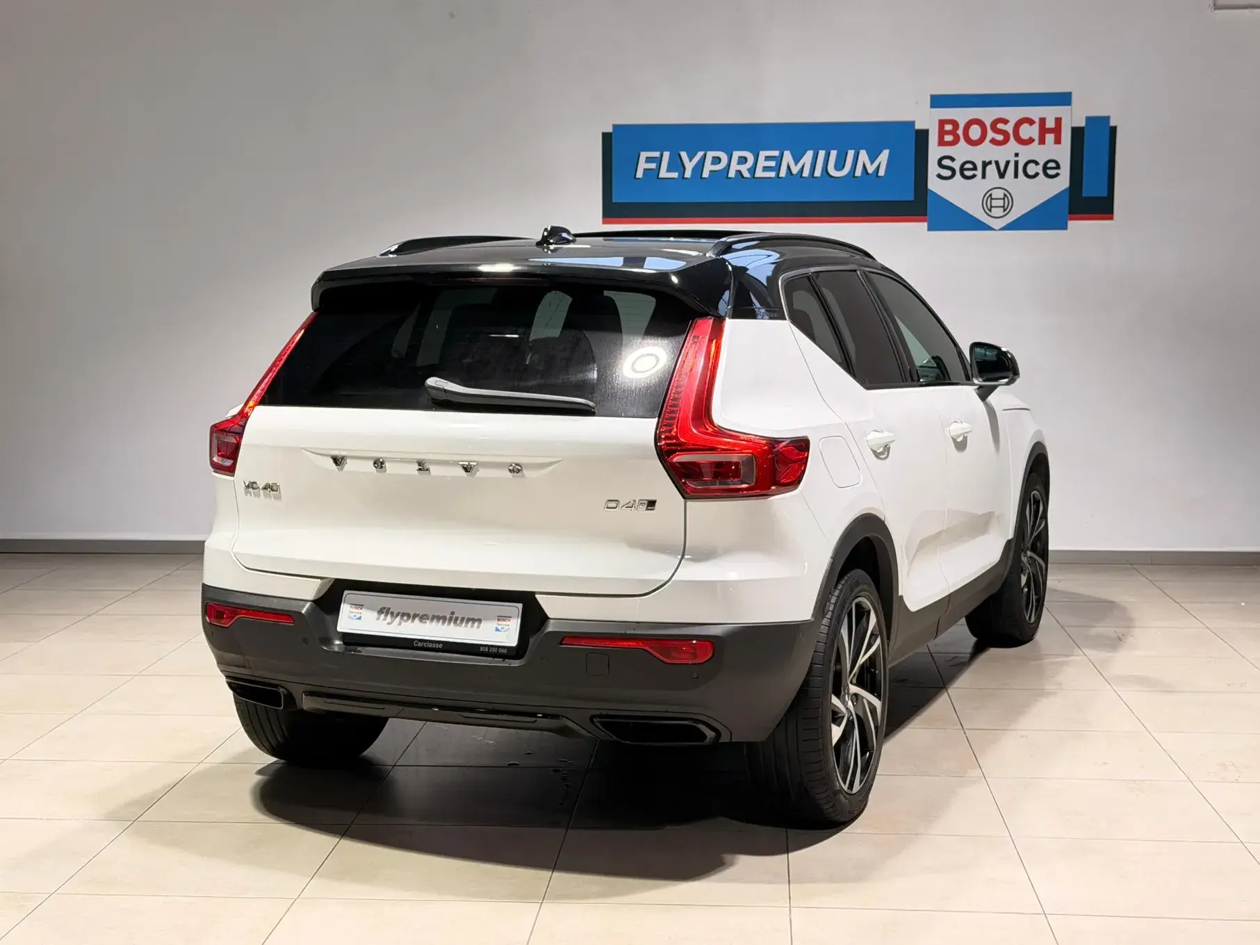 Volvo XC 40 2.0 D4 R-Design AWD 45