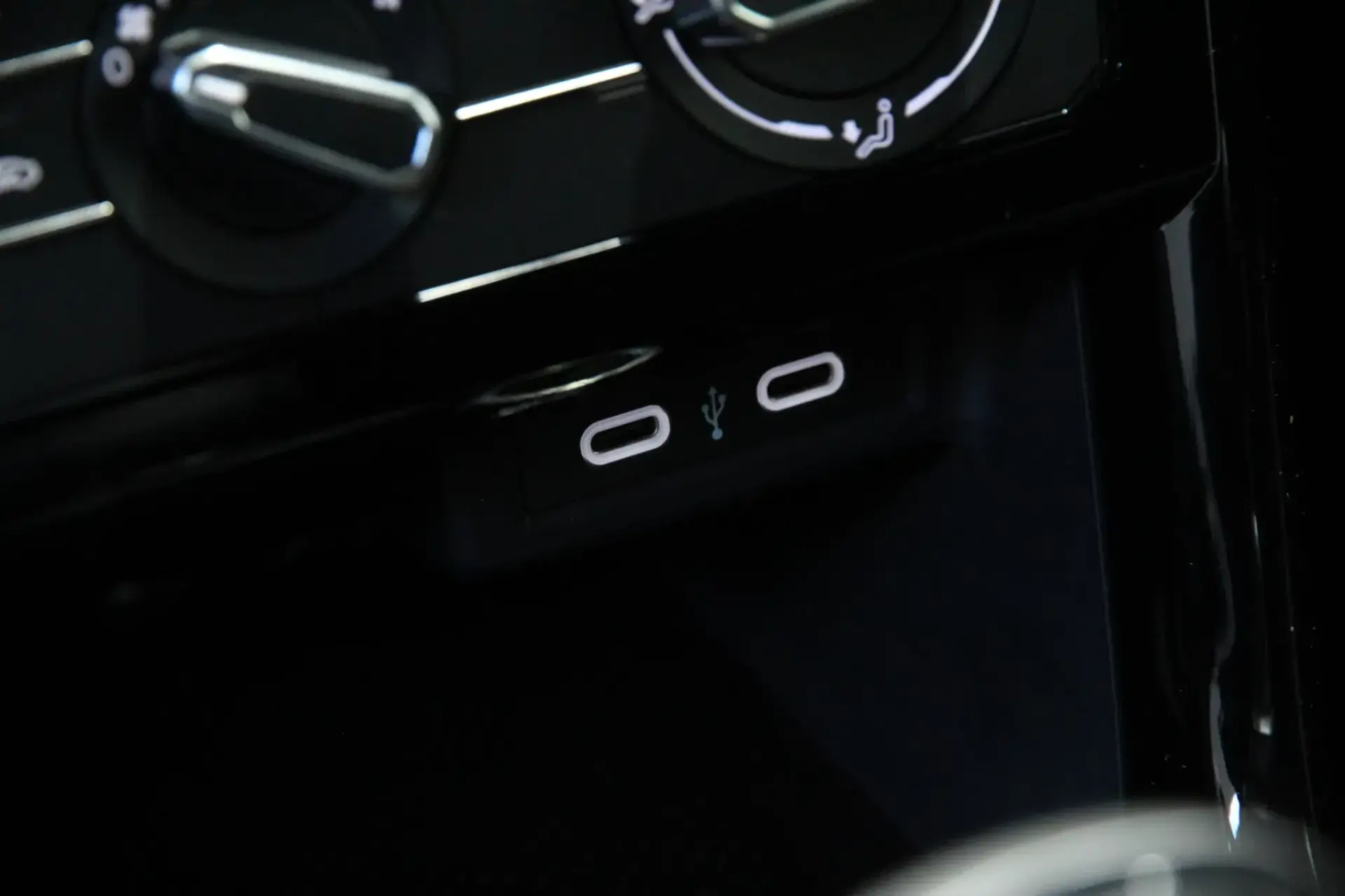 Volkswagen T-Cross 1.0 TSI Urban 9