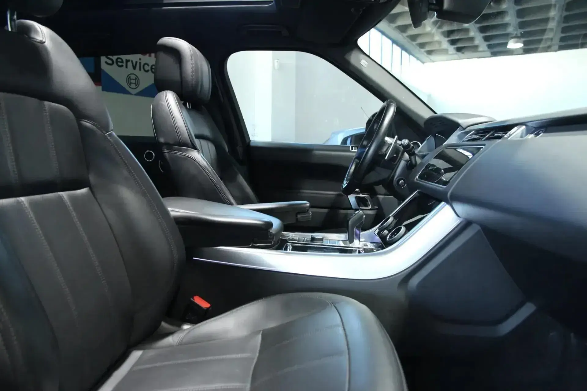 Land Rover Range Rover Sport Outro 24