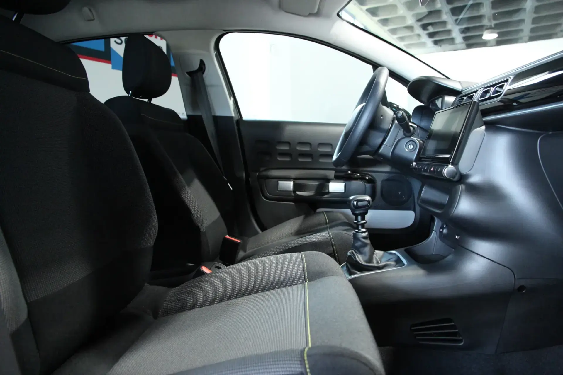 Citroen C3 1.2 PureTech Shine 17