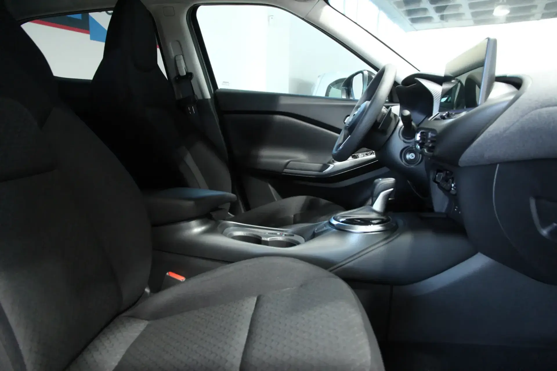 Nissan Juke 1.0 DIG-T N-Connecta NAV.+TwoTone NC DCT 17