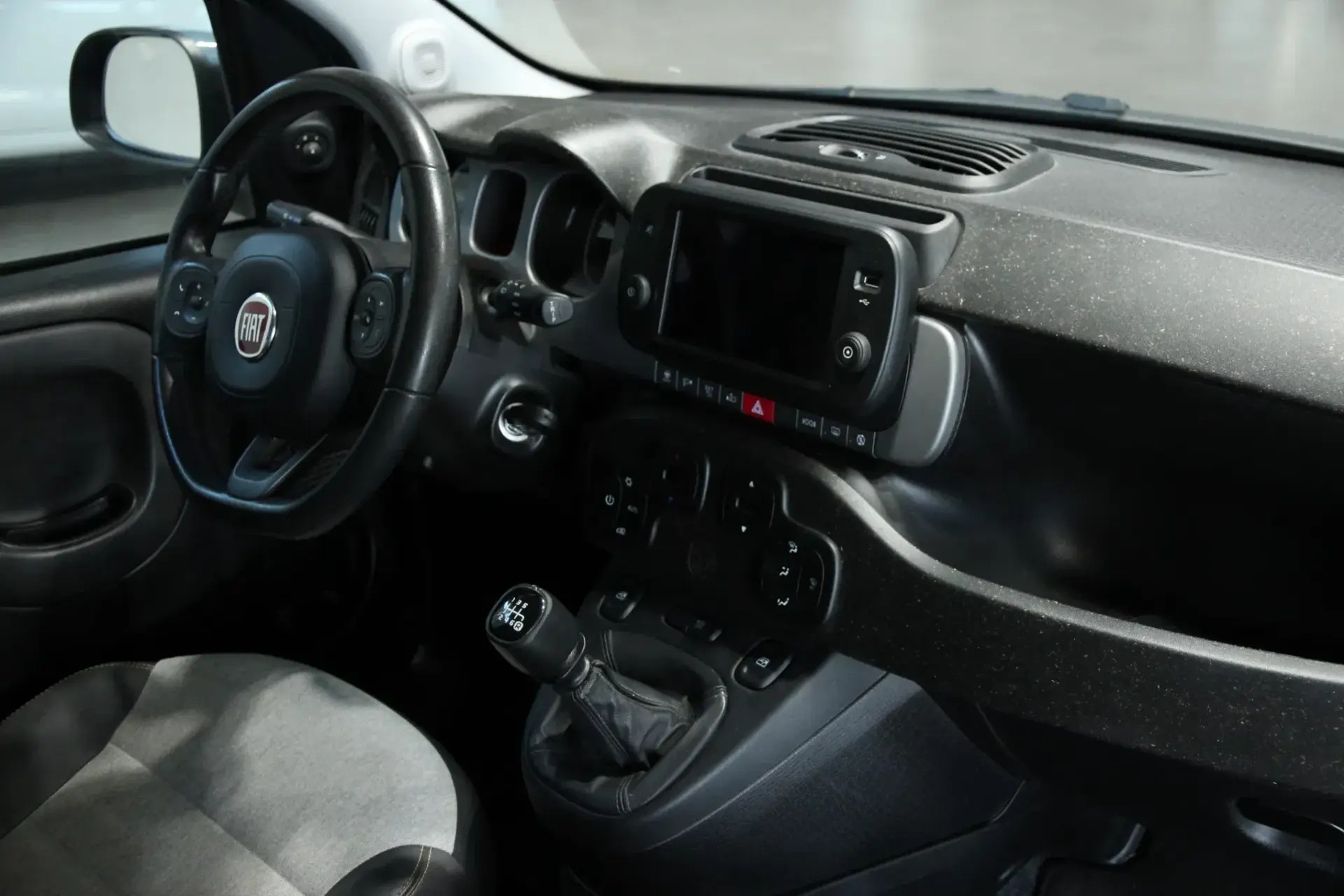 Fiat Panda 1.0 Hybrid Cross 14